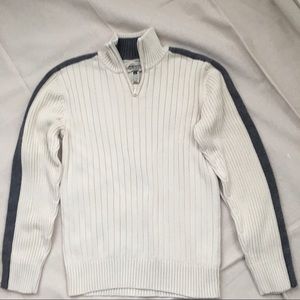 American Rag men’s long sleeve off white sweater